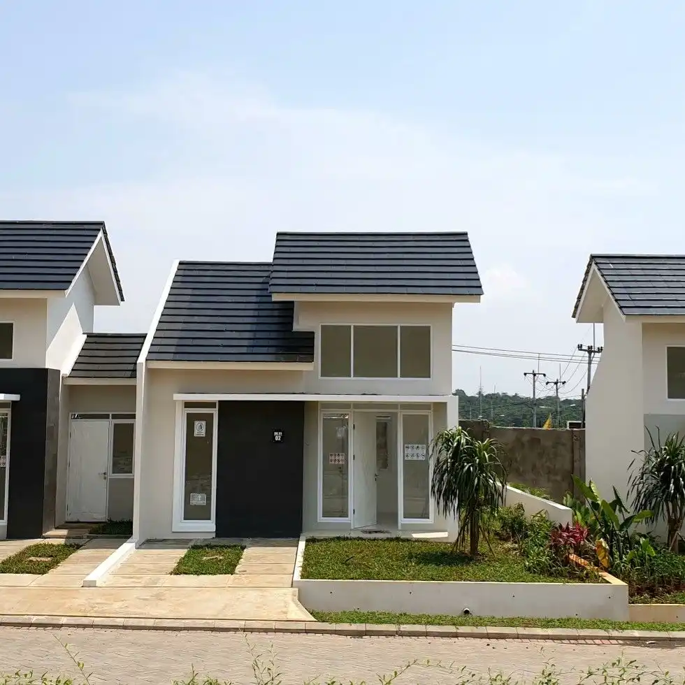 Tampak Depan Cluster